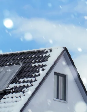 Jak skutecznie odśnieżyć dach zimą?